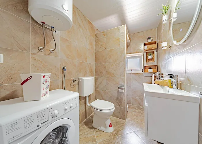 Apartment Luce With Pool - Happy